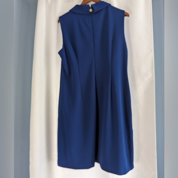 Tommy Hilfiger dress - Picture 2 of 4